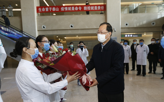 毛偉明董事長到北京電力醫(yī)院、白廣路辦公區(qū)檢查疫情防控工作并開展調(diào)研