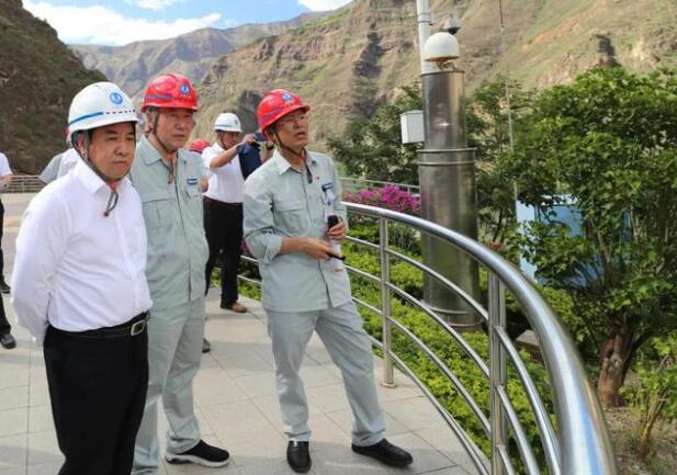 南方電網(wǎng)董事長、黨組書記孟振平調(diào)研烏東德水電站工程