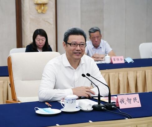 國(guó)家電投黨組書記、董事長(zhǎng)錢智民拜會(huì)重慶市委副書記、市長(zhǎng)唐良智