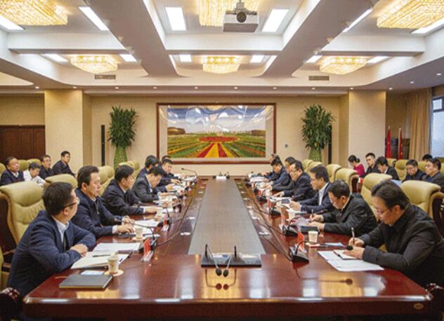 內(nèi)蒙古電力（集團(tuán)）公司董事長、黨委書記賈振國帶隊(duì)赴鄂爾多斯地區(qū)調(diào)研