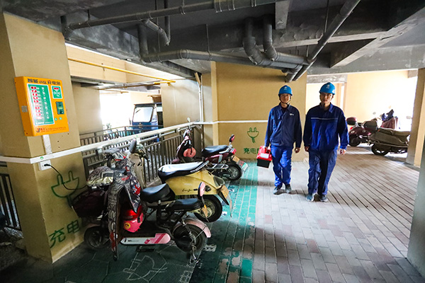 “小電驢”充電更安全了！寧?？h24393個(gè)充電接口完成升級改造