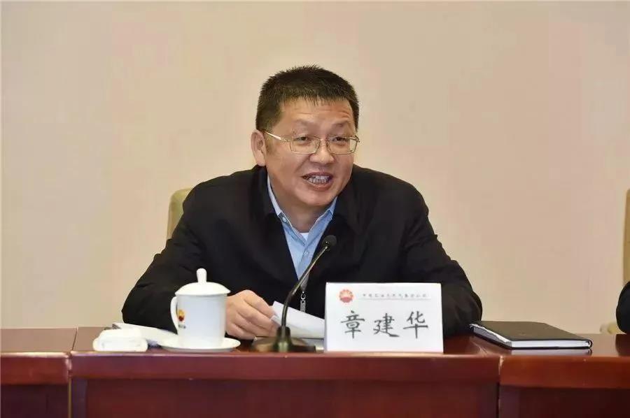 國(guó)家能源局長(zhǎng)章建華：發(fā)展以消納新能源為主的微電網(wǎng)、局域網(wǎng)，加快新能源主動(dòng)支撐、大規(guī)模儲(chǔ)能電站的新型電力系統(tǒng)！