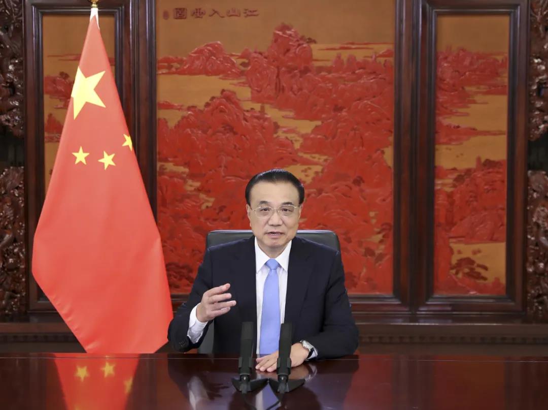 李克強(qiáng)談能源發(fā)展：一手做“減法”，一手做“加法”