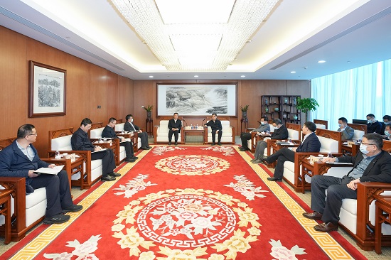 舒印彪鄧建玲會(huì)見哈電集團(tuán)董事長曹志安、總經(jīng)理吳偉章