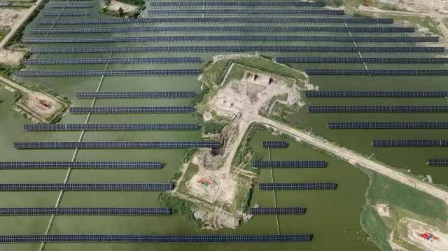 18.73MW！中石油首個水面光伏項目并網(wǎng)發(fā)電
