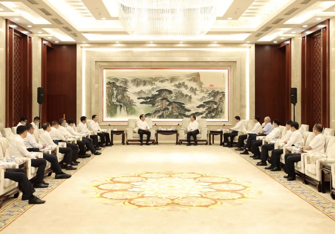 辛保安與山東省委書記李干杰、省長(zhǎng)周乃翔會(huì)談