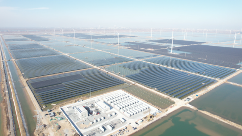 300MW！魯北鹽堿灘涂風(fēng)光儲輸一體化基地一期項(xiàng)目并網(wǎng)