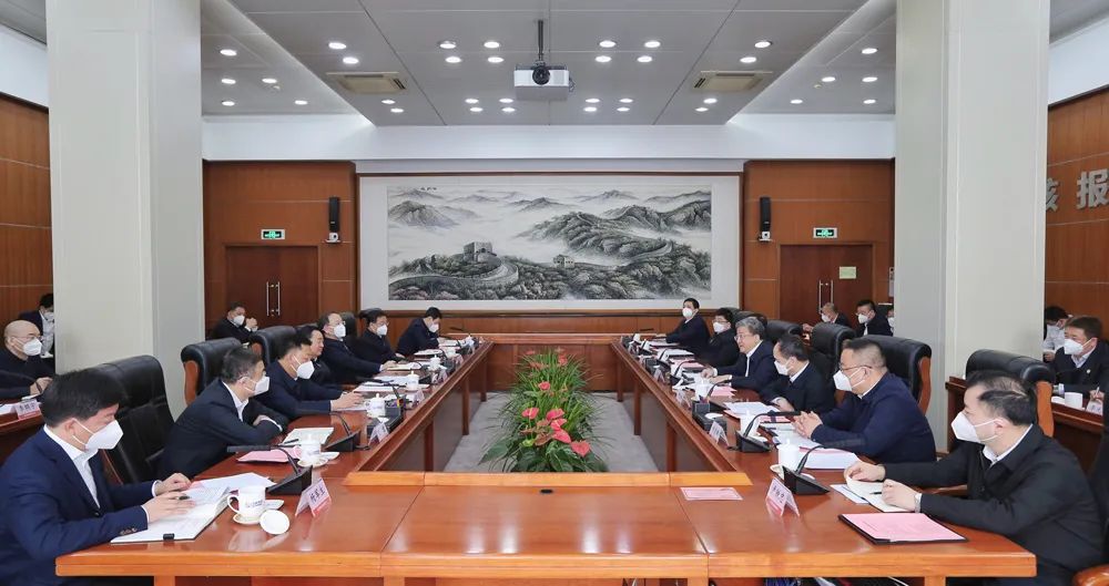 中核集團黨組書記、董事長余劍鋒與遼寧省委書記郝鵬、省長李樂成會談