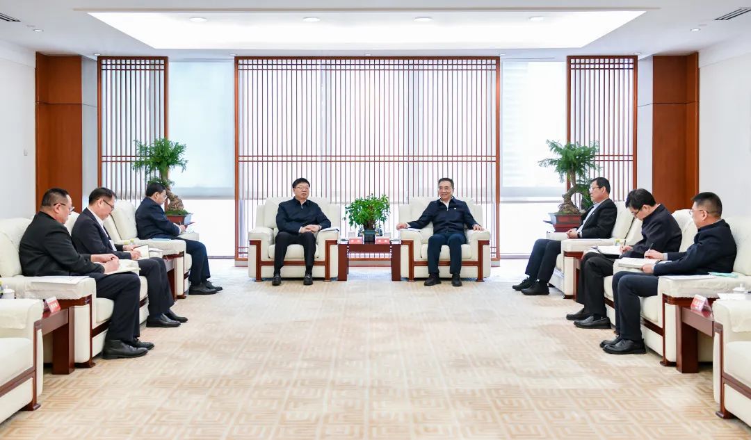 大唐集團(tuán)有限公司黨組書記、董事長鄒磊會(huì)見吉林省委常委、省委秘書長李偉