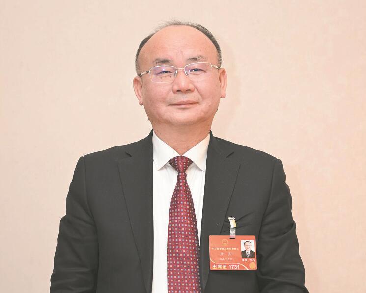 優(yōu)質(zhì)供電服務(wù)助力裝備制造業(yè)高質(zhì)量發(fā)展——訪全國人大代表、楚天科技股份有限公司董事長兼總裁唐岳