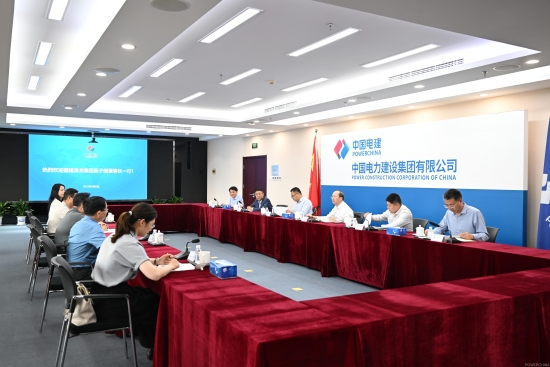 中國電建黨委常委、副總經(jīng)理徐鵬程與漳龍集團(tuán)黨委書記、董事長吳子毅會(huì)談
