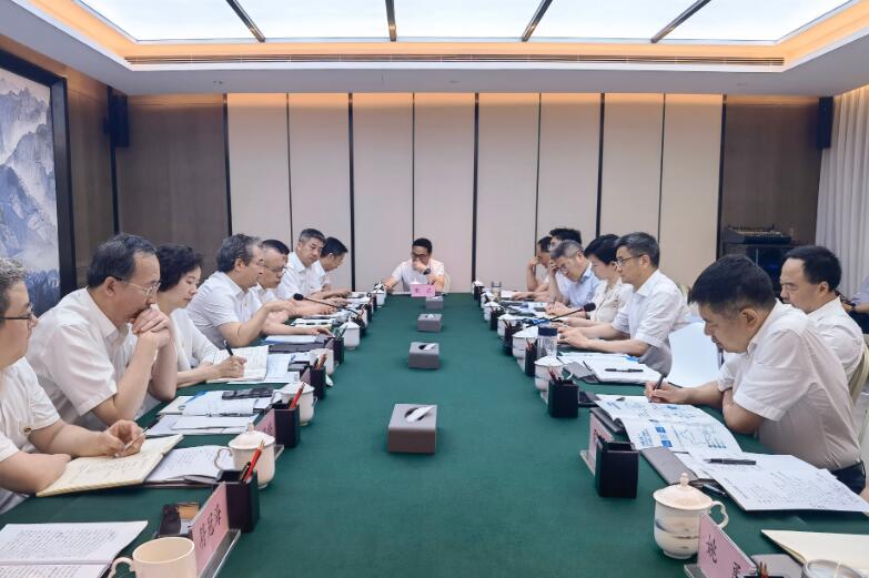 中國能建副總經(jīng)理吳云與襄陽市委副書記、市長王太暉會談