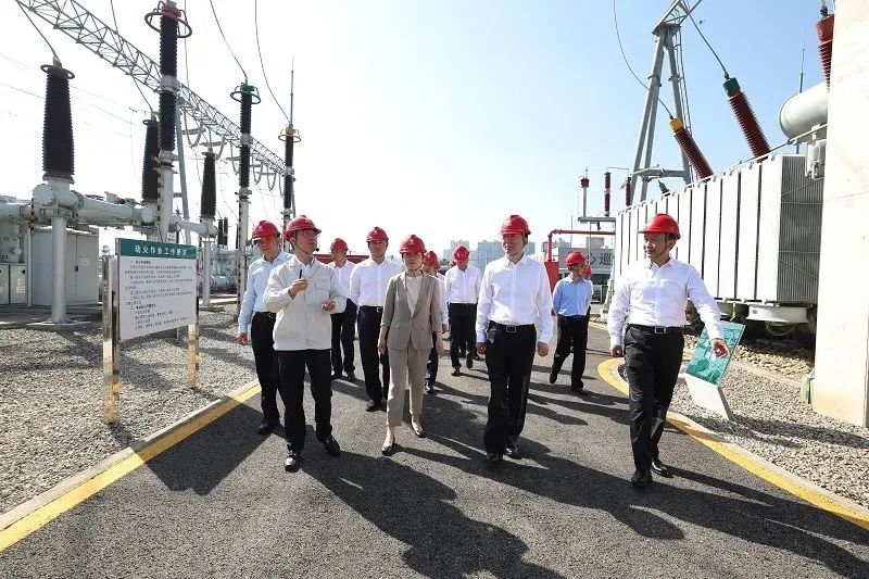 國家電網董事長、黨組書記辛保安會見四川省委書記王曉暉、省長黃強并檢查大運會供電保障工作