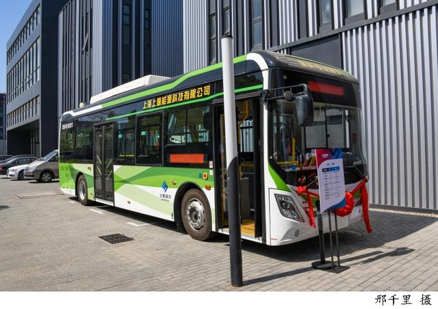 到2025年力爭(zhēng)發(fā)展燃料電池汽車超過10000輛，《上海交通領(lǐng)域氫能推廣應(yīng)用方案》發(fā)布