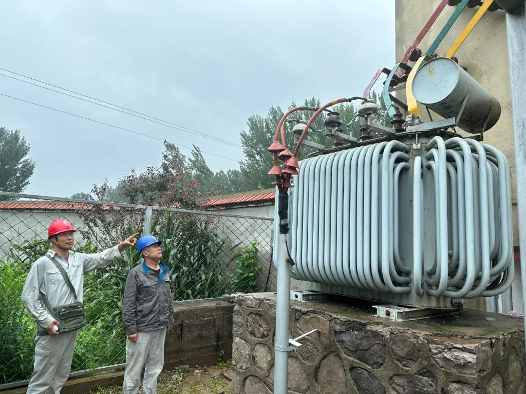 國網(wǎng)玉田縣供電公司：迎戰(zhàn)“杜蘇芮”，筑牢供電保障“堤壩”