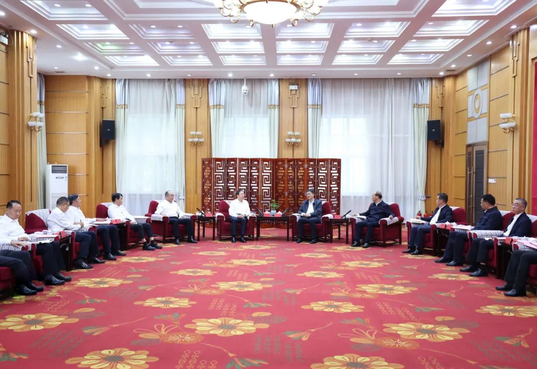 國家電網(wǎng)公司董事長、黨組書辛保安會(huì)見青海省委書記陳剛、省長吳曉軍、省政協(xié)主席公保扎西