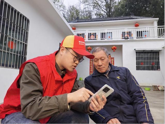 村網(wǎng)共建，讓村里老人生活更方便!