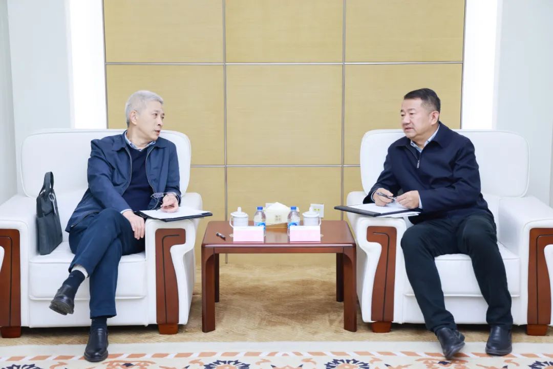 中國一重集團黨委書記、董事長徐鵬一行拜訪大唐環(huán)境黨委書記、董事長朱利明