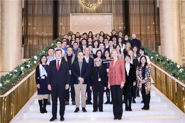 愛旭持續(xù)發(fā)力中歐新能源市場，為零碳未來注入更多活力