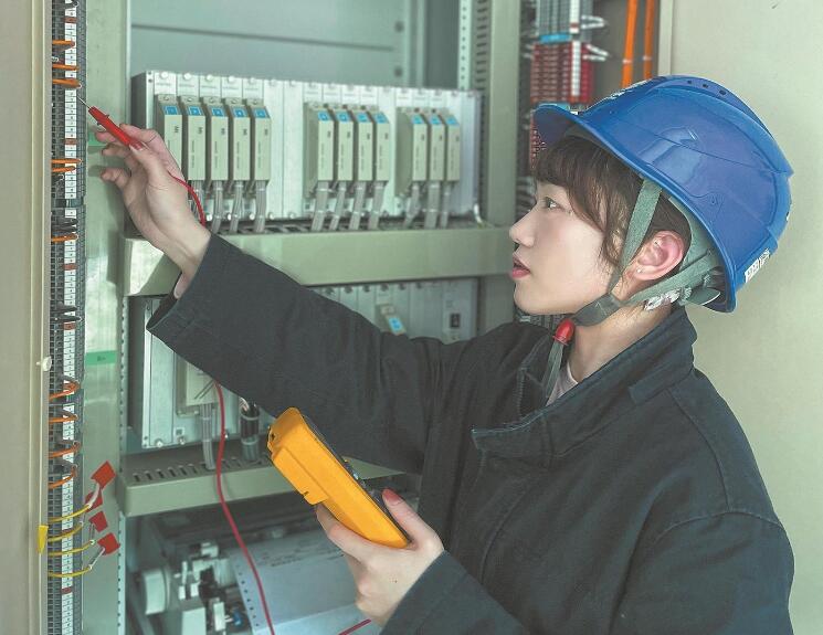 卓穎：干一行專一行，讓運維“跑”在故障前