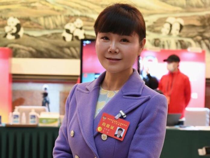 四川省政協(xié)委員李佳蔚：四川要優(yōu)化碳產(chǎn)品、參與碳交易，不斷完善碳設(shè)施