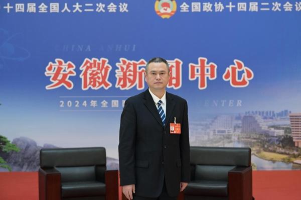 程韜代表：支持引入新質(zhì)生產(chǎn)力，鼓勵(lì)新能源商用車發(fā)展