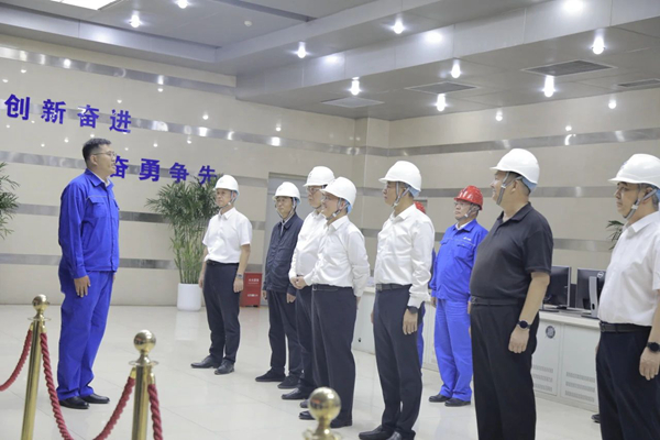 國務院國資委黨委委員、副主任茍坪到新疆華電喀什熱電公司宣講黨的二十屆三中全會精神并調研