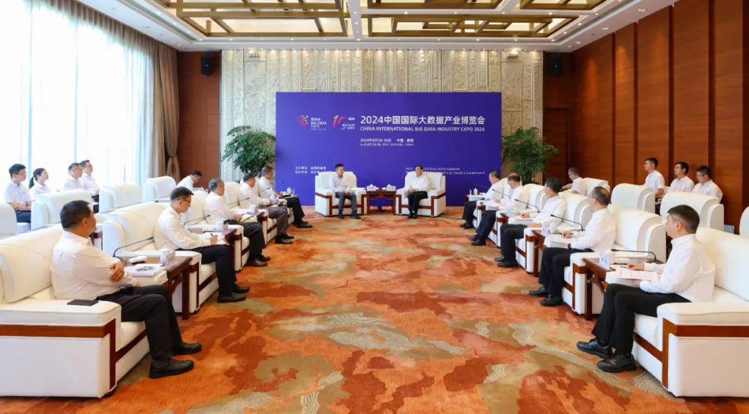 國(guó)家電投黨組書記、董事長(zhǎng)劉明勝拜會(huì)貴州省委書記徐麟