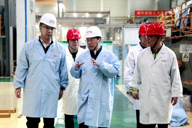 中國電氣裝備黨委書記、董事長李洪鳳赴浙江盛達(dá)、恒馳電氣、西電常變、常州東智調(diào)研