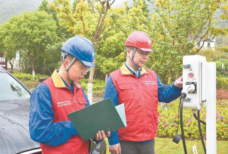 陳鳴：“空心村”變“開心村”，供電服務(wù)總相伴