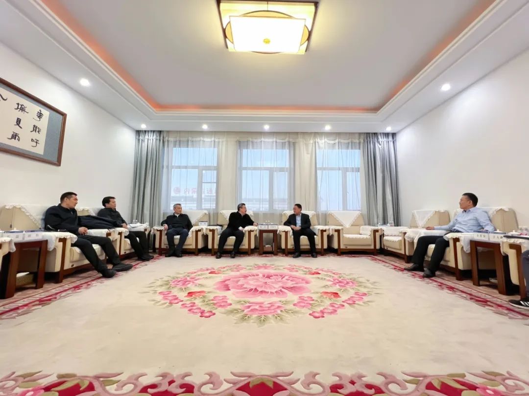 華能蒙東公司總經理、黨委副書記李樹學會見中國石油內蒙古銷售公司執(zhí)行董事、黨委書記楊杰