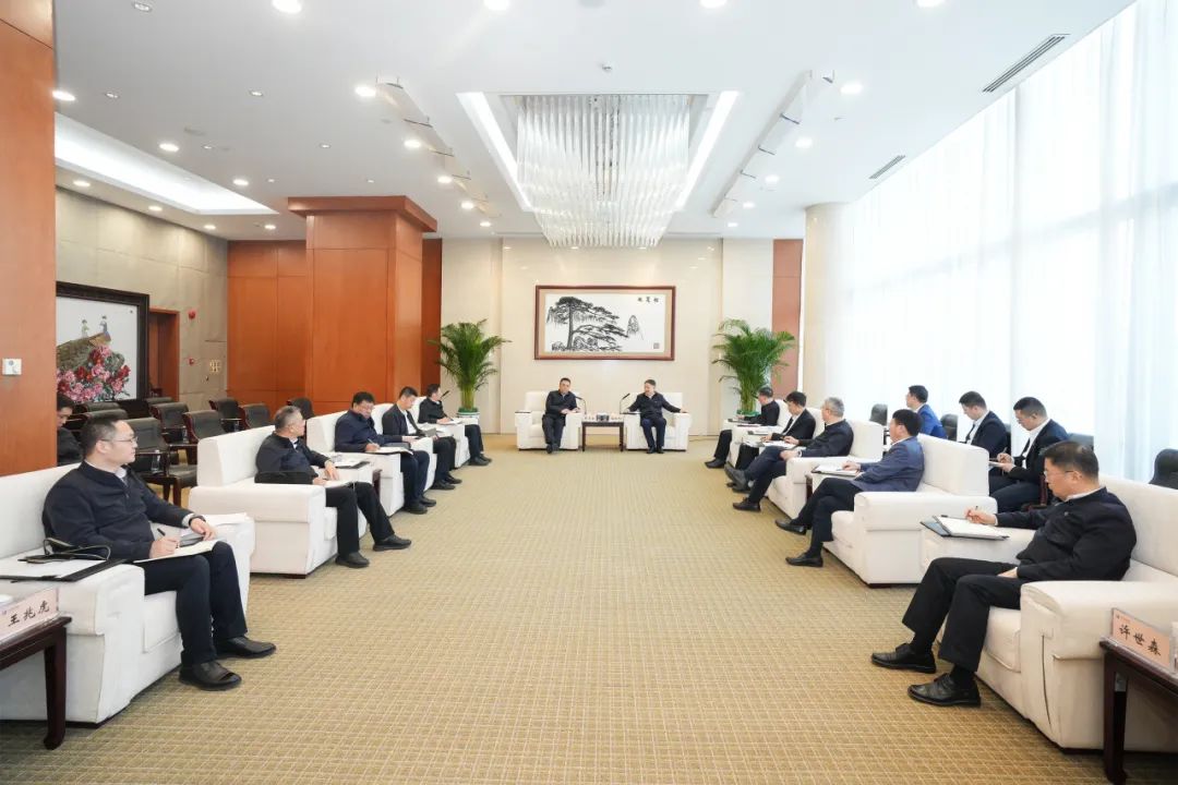 華能集團董事長溫樞剛、總經理張文峰會見哈電集團董事長曹志安、總經理黃偉