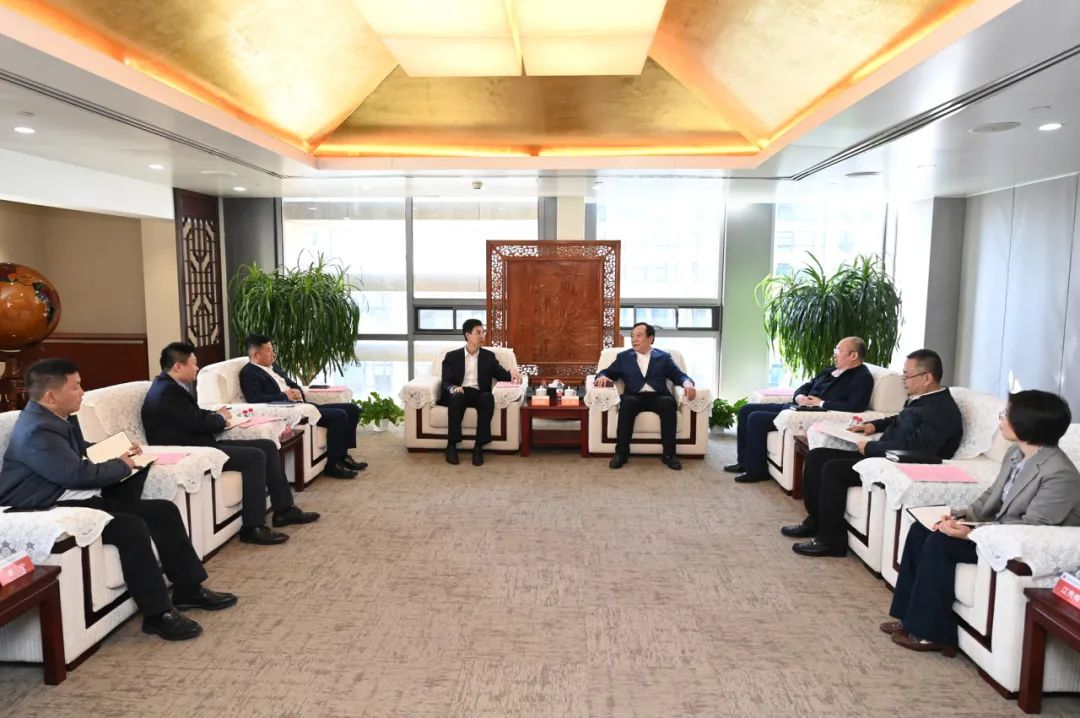 大唐國際黨委書記、董事長李凱會見中建五局黨委書記、董事長田衛(wèi)國